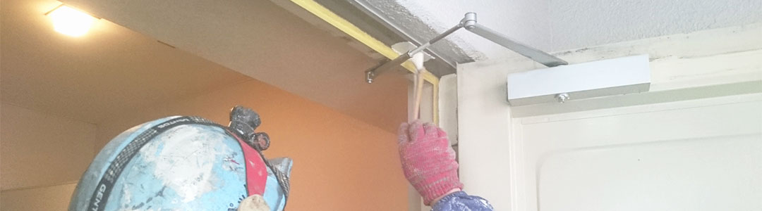 玄関の塗装工事